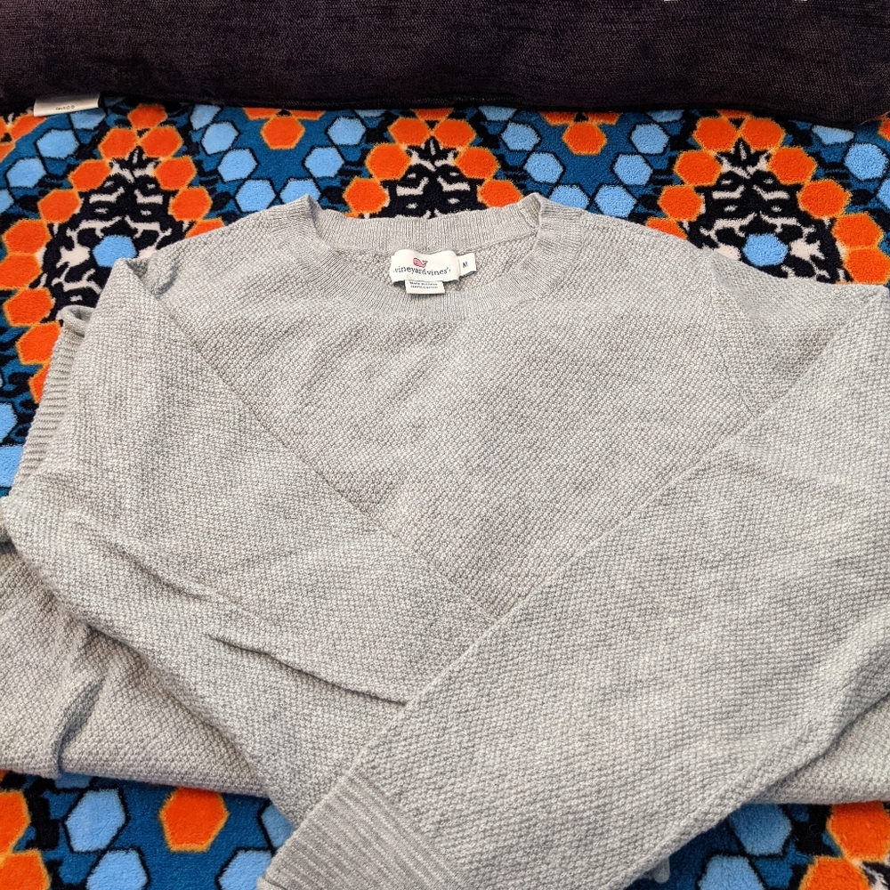 Vineyard Vines cotton sweater, size M